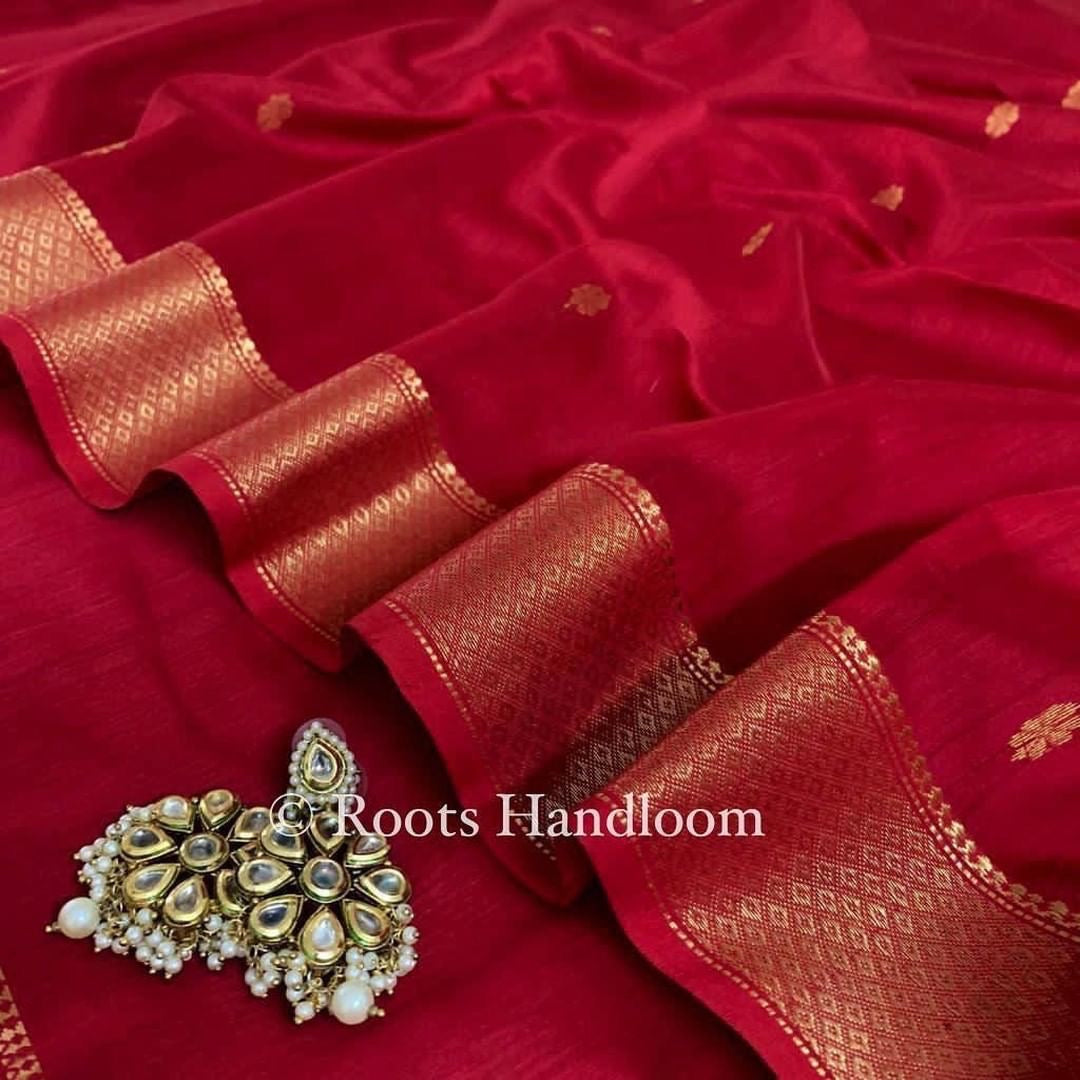 Red Maheshwari Saree with Flower Bootis all over