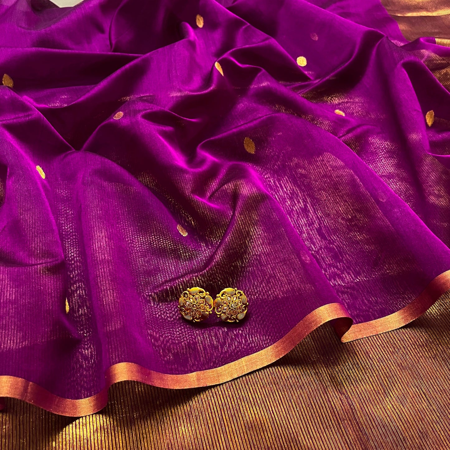 Violet maheshwari saree with zari bootis and zari lines