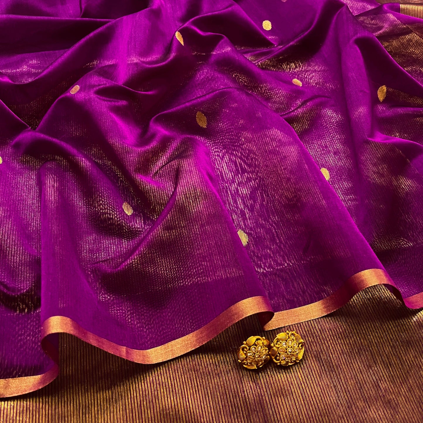 Violet maheshwari saree with zari bootis and zari lines