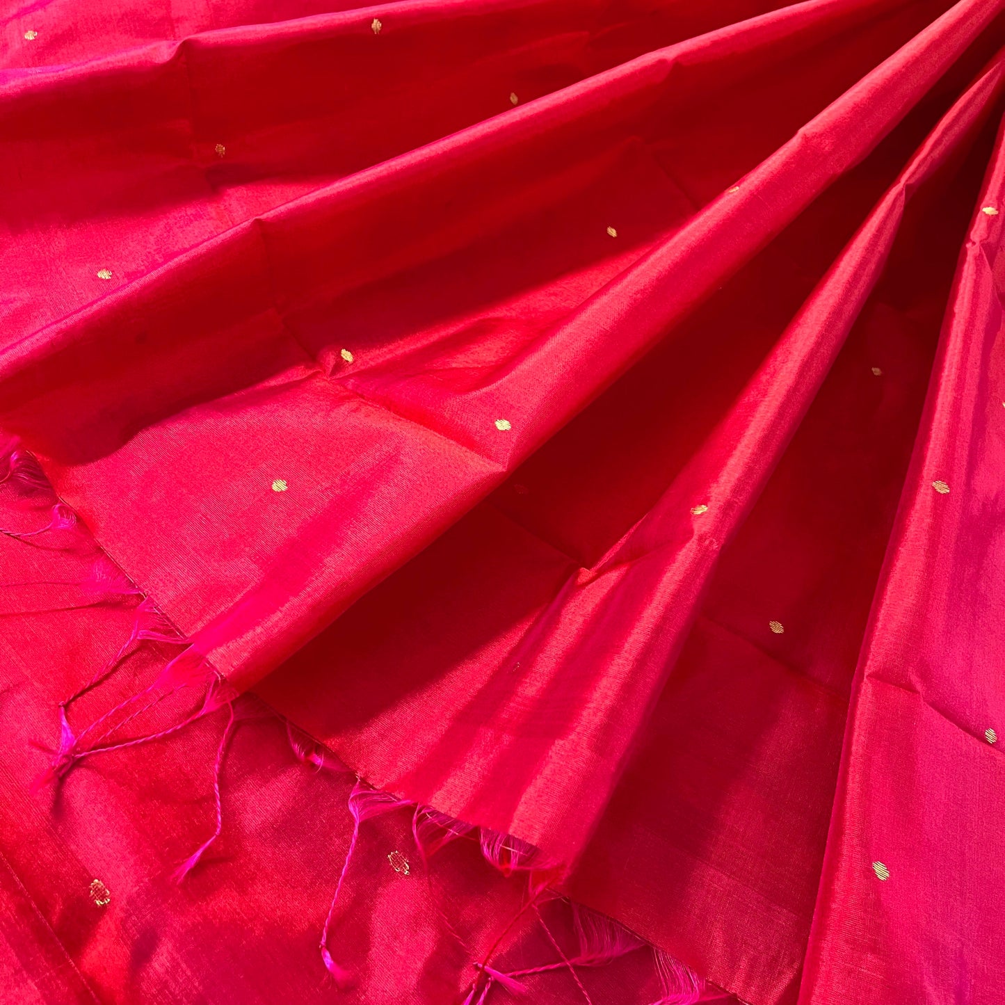 Crimson red chanderi silk saree with zari bootis all over