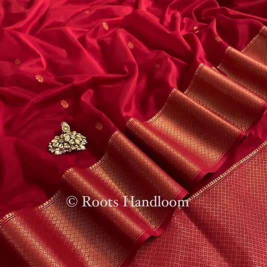 Red Maheshwari Saree with Flower Bootis all over