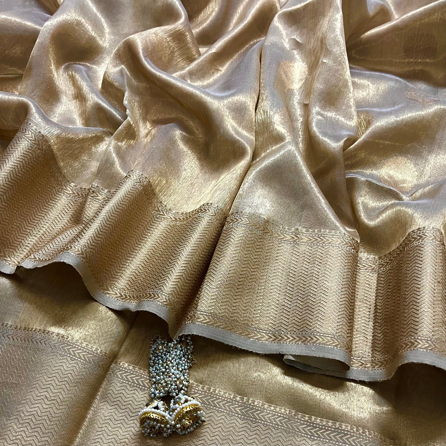 Hazelnut gold maheshwari tissue silk saree with flower motifs all over