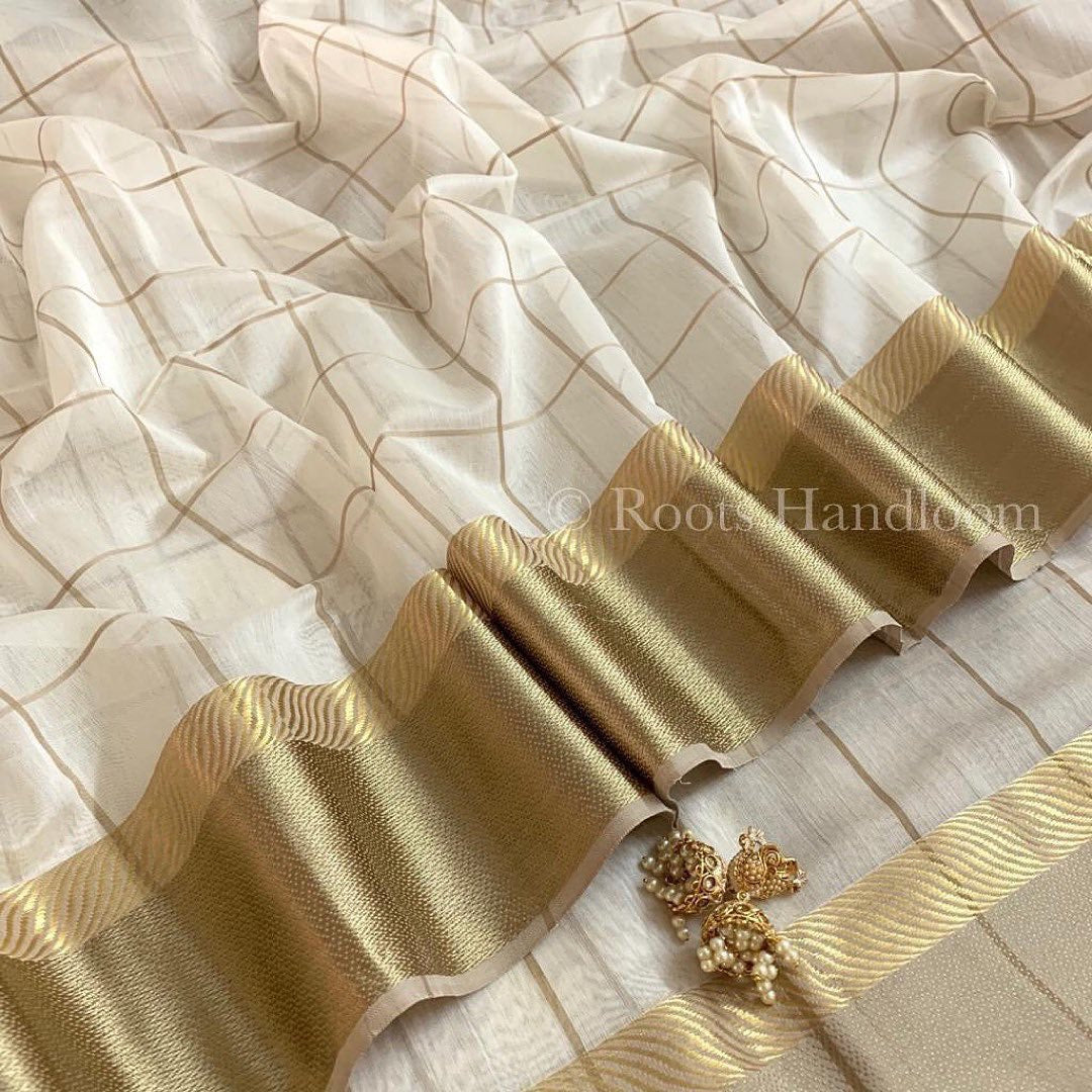 Off-white checkered maheshwari saree with resham border