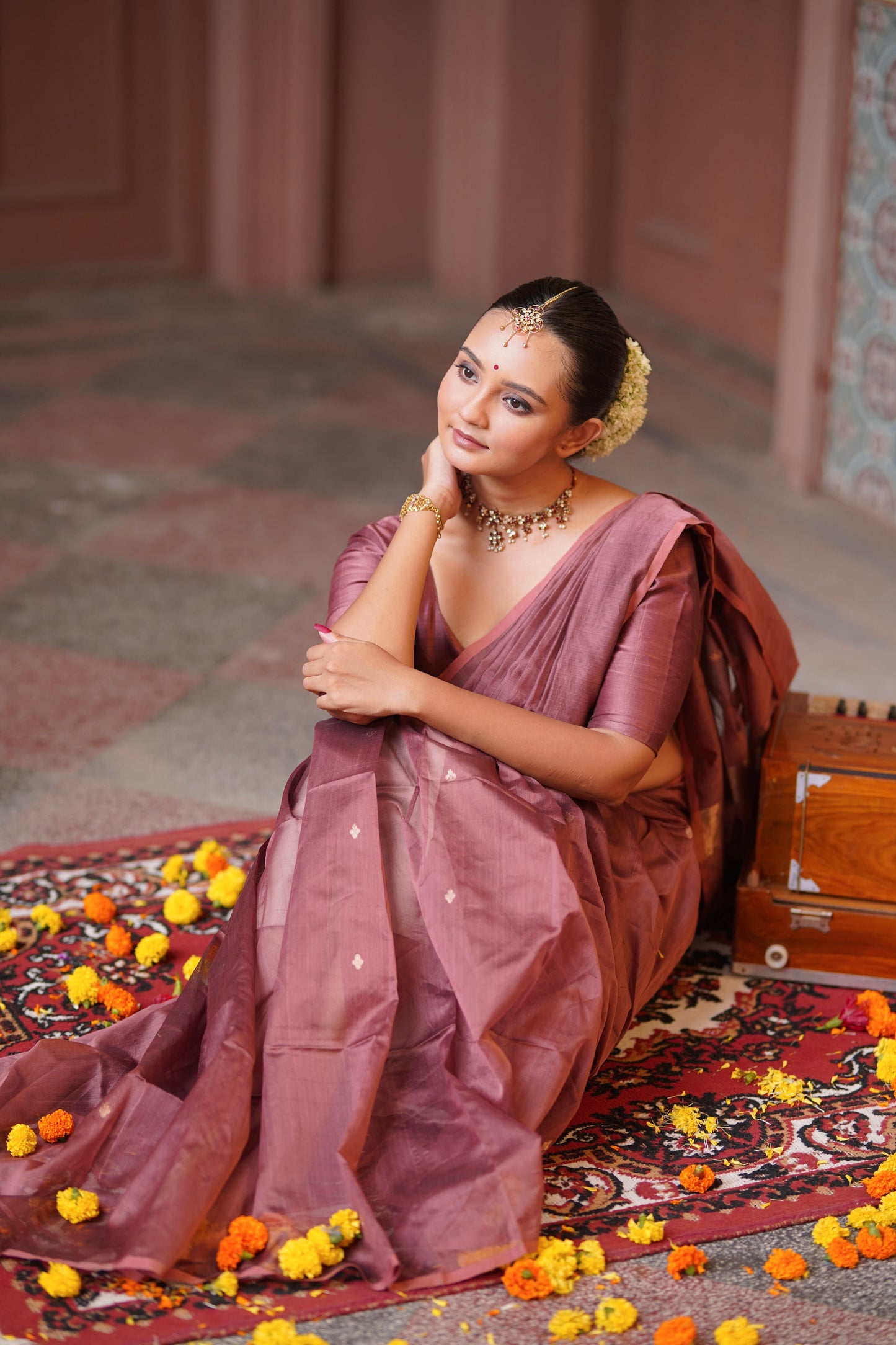 (Shop the look) Rust pink maheshwari saree with zari bootis all over