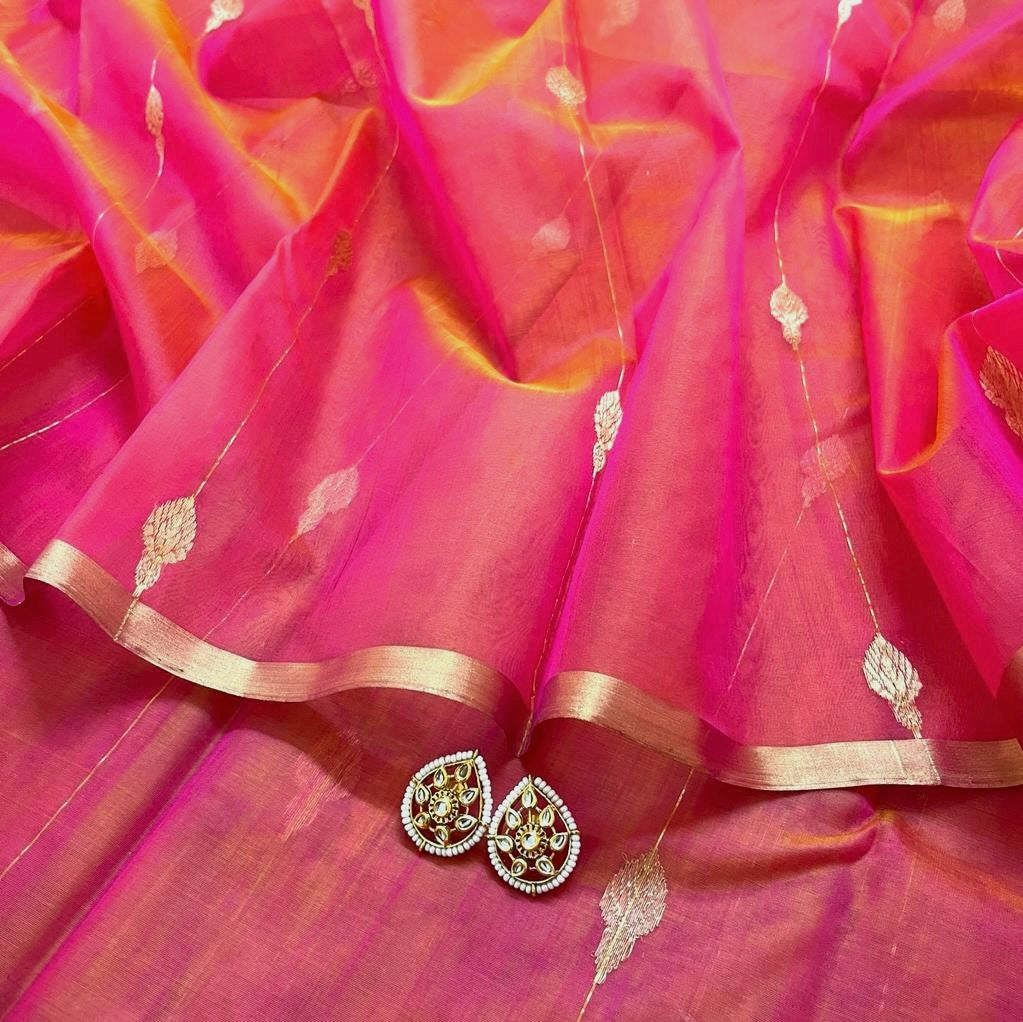 Coral pink dual tone Chanderi organza silk saree with jhumka motifs all over