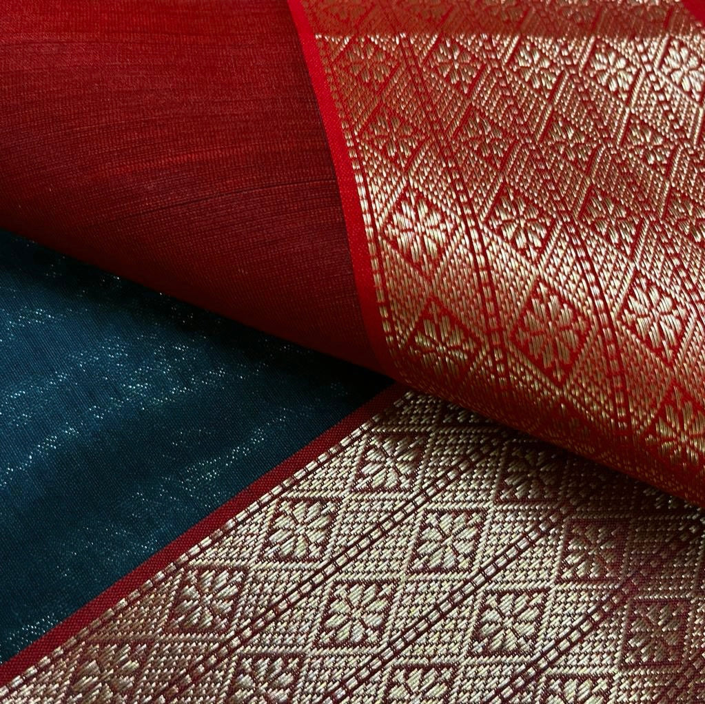 Teal and red Maheshwari saree with Zari pattern on Pallu