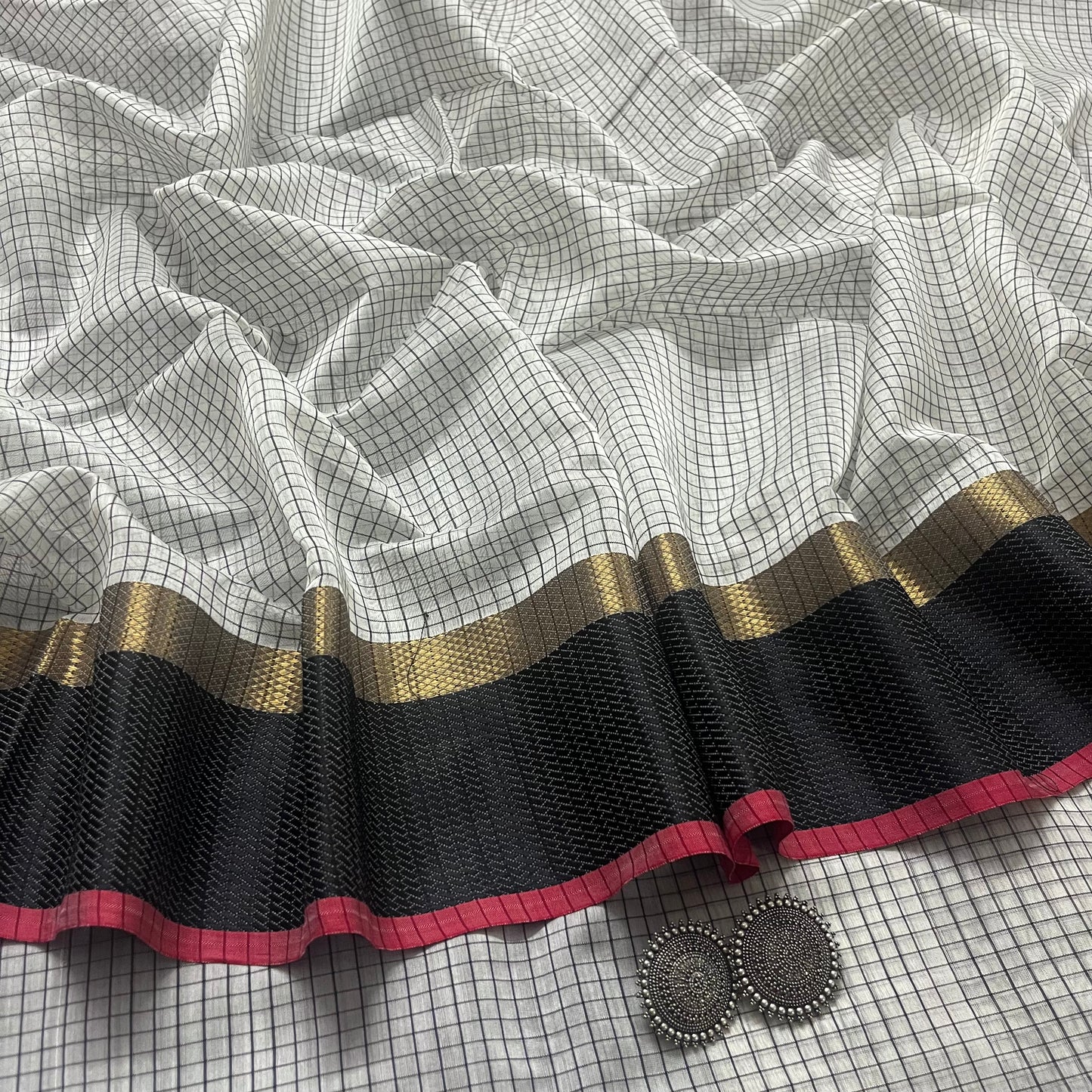 White and black checkered maheshwari with resham border