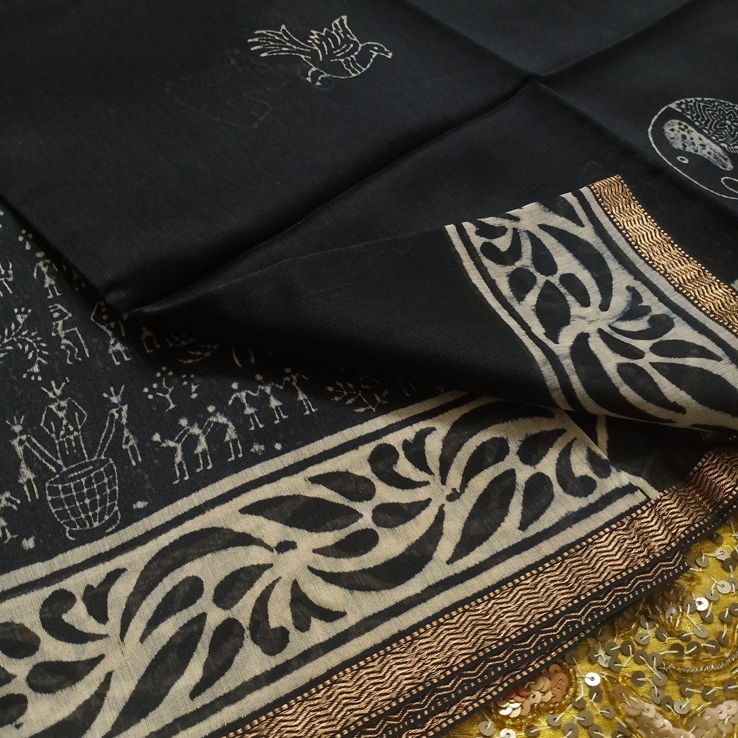 Black maheshwari dupatta with block print all over