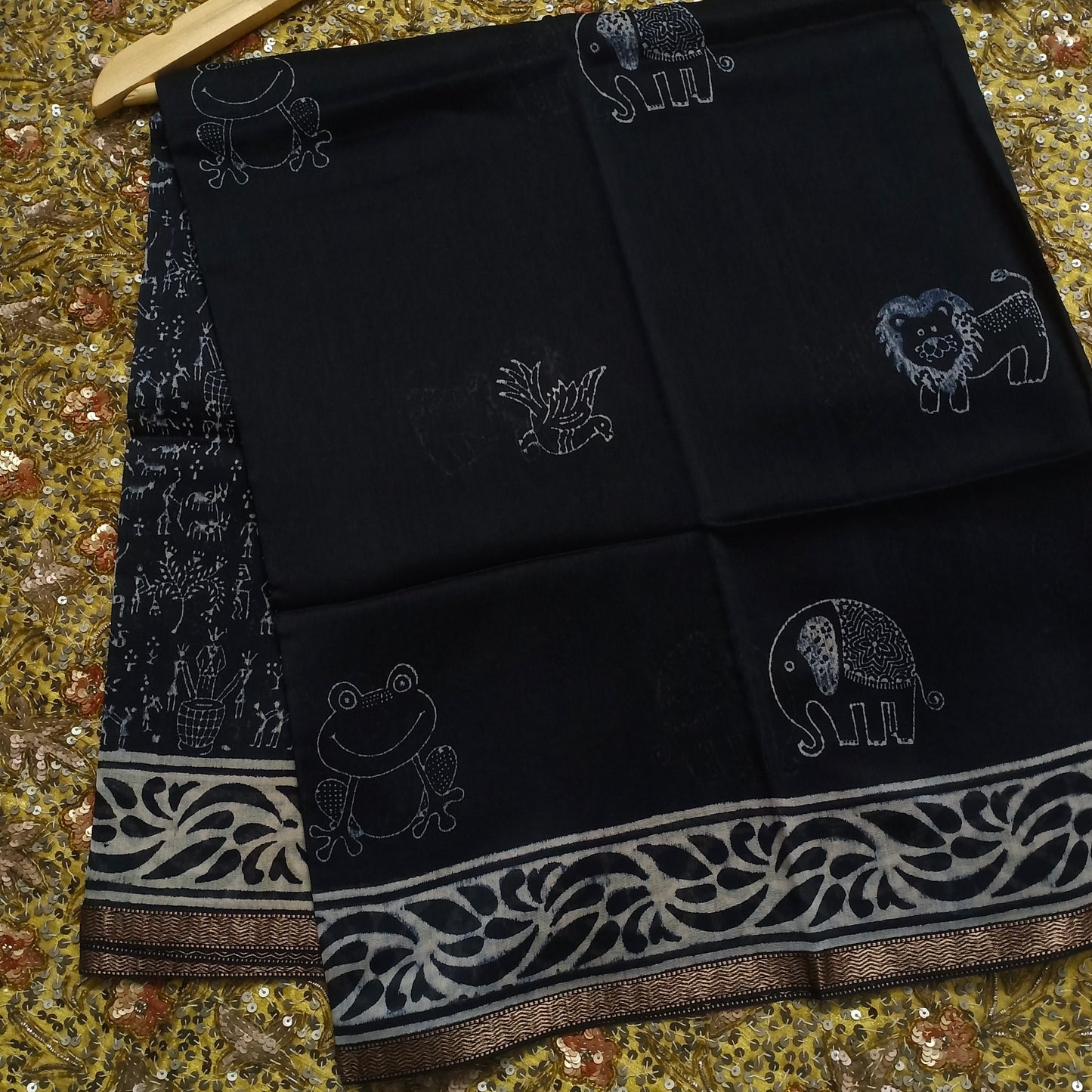 Black maheshwari dupatta with block print all over