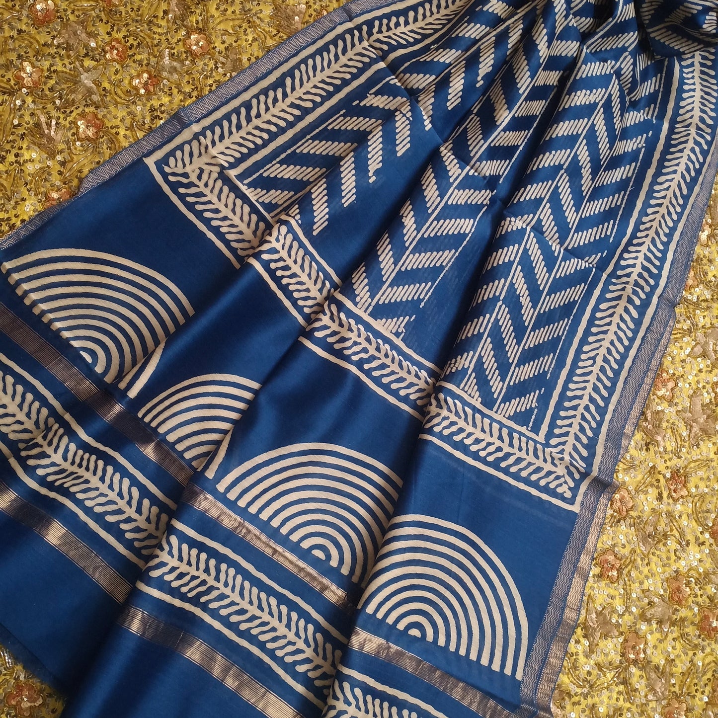 Indigo maheshwari block print dupatta